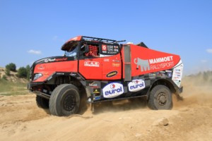 Shořelý Renault Sherpa vstal z popela a pojede Dakar