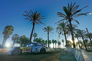 Jari-Matti Latvala (FIN), Miikka Anttila (FIN) - Volkswagen Polo R WRC #1 - WRC Rally Catalunya - 2016 Photo: Daniel Roeseler ("Ogier/Ingrassia slaví s týmem Volkswagen čtvrtý titul v MS v rallye")