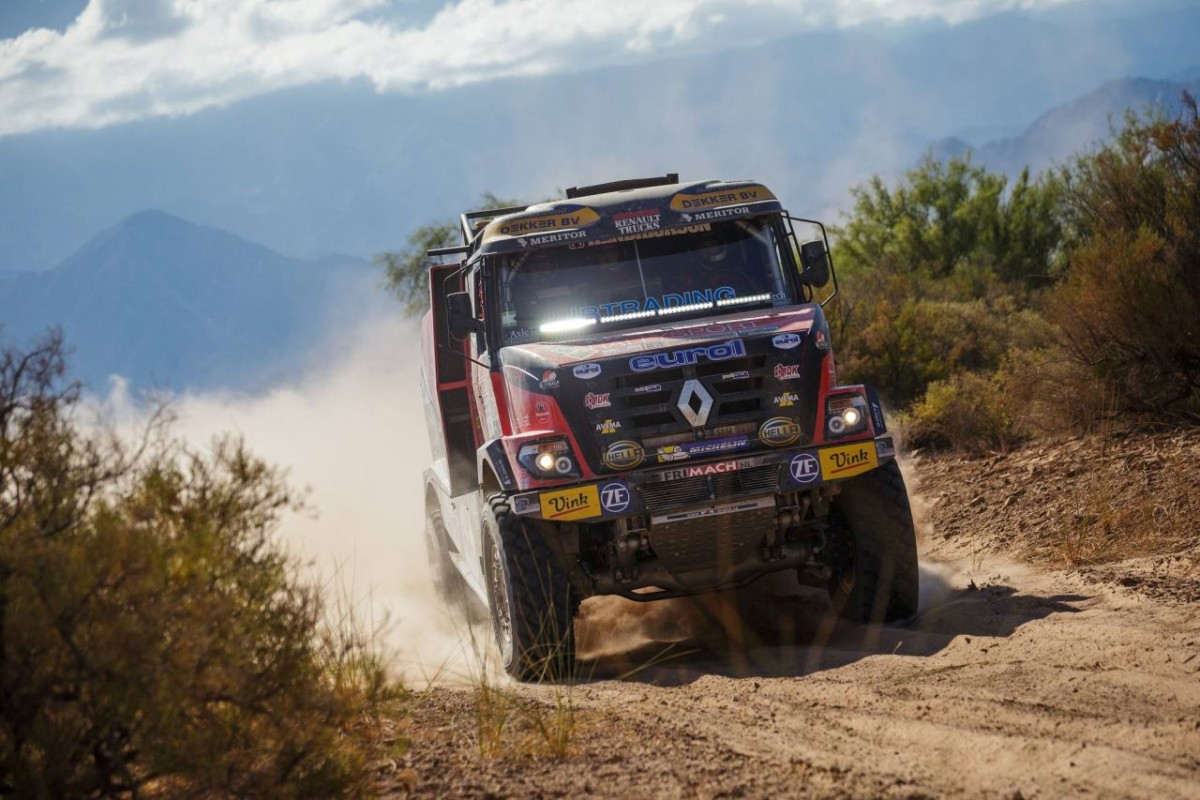 DAKAR 2017 - 10. etapa - kamion z dílny MKR Technology s mechanikem Danielem Kozlovským / Foto: Martin Kozák