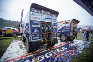 TATRA BUGGYRA RACING tým - Kolomý, Loprais - DAKAR 2017 - 5. etapa / Foto BUGGYRA Media