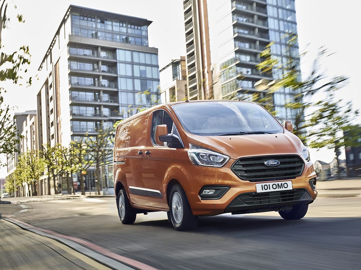 Nový Ford Transit Custom dostal atraktivnější design a propracovanější interiér / Foto zdroj: Ford Czech Republic