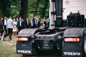 Volvo Trucks oslavilo 20 let působení na českém trhu stylově – open air Midsommar párty / Foto zdroj: http://www.volvo20let.cz