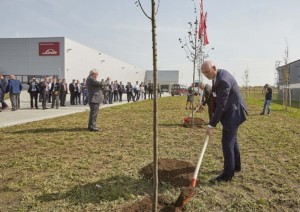 Linde MH otevírá nové centrum pro repase vozíku v České republice / Foto zdroj: Linde Material Handling Česká republika s.r.o.