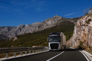 Společnost Volvo Trucks vítá nové požadavky na deklarované hodnoty spotřeby paliva a emisí CO2 nákladních vozidel / Foto zdroj: Volvo Group Czech Republic, s.r.o.