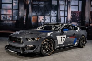 Závodní Ford Mustang GT4 představen na tuningovém veletrhu SEMA 2016 v Las Vegas