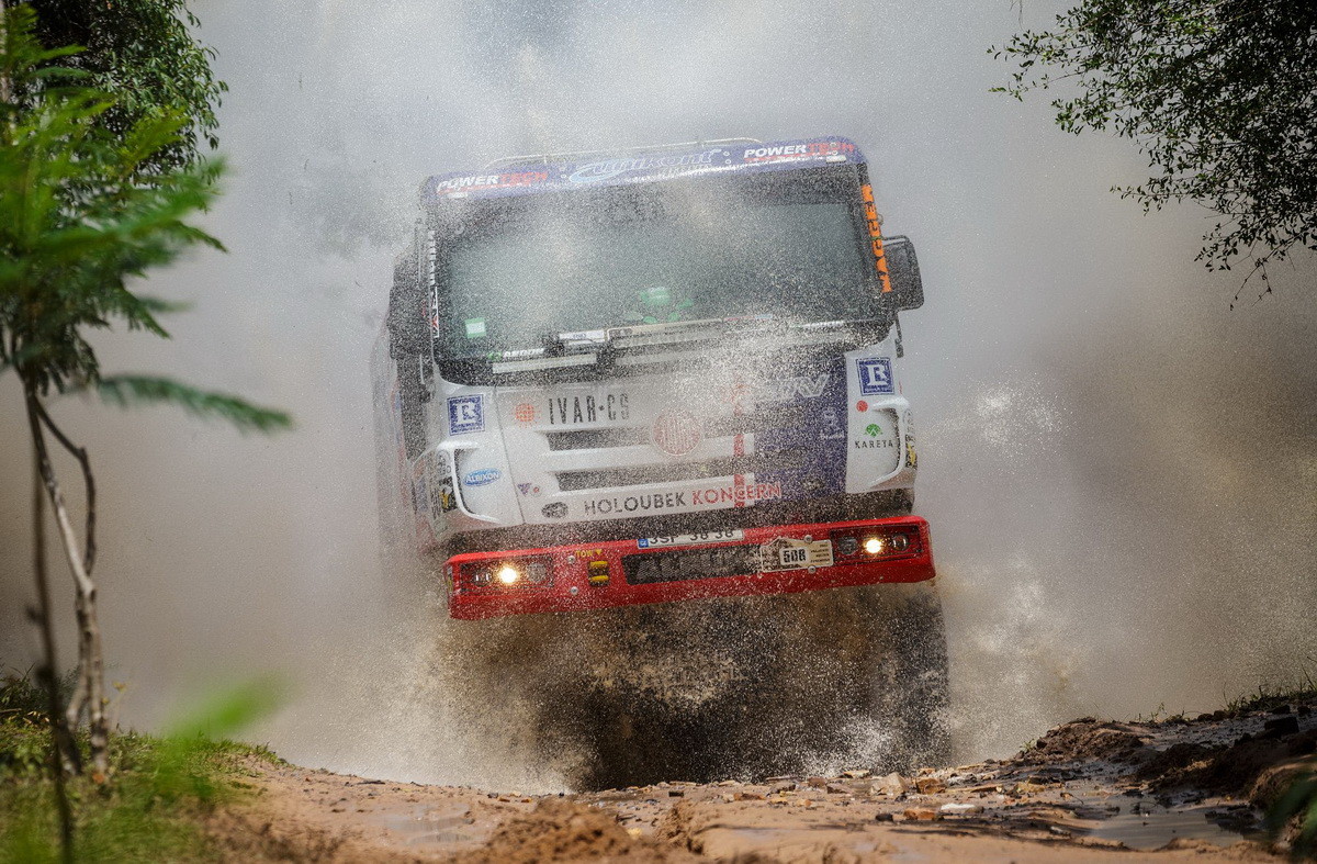 Kolomý vlétl do Rally Dakar nejrychlejším časem a vede! (Foto zdroj: BUGGYRA Media)