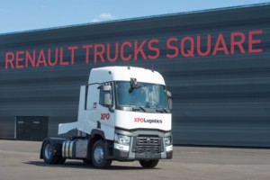 XPO Logistics potvrzuje na další dva roky důvěru ve značku Renault Trucks a její vozidla / Foto zdroj: Volvo Group Czech Republic, s.r.o.