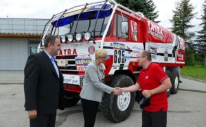 Kopřivnickou Tatru navštívila ministryně pro místní rozvoj Karla Šlechtová / Foto zdroj: TATRA TRUCKS a.s.