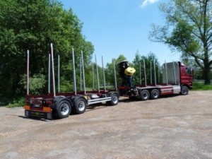 TATRA TRUCKS představí ve světové premiéře vůz TATRA PHOENIX v limitované edici PRÄSIDENT s nástavbou pro lesní práce / Foto zdroj: TATRA TRUCKS a.s.