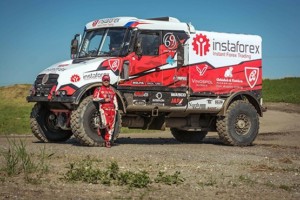 InstaForex Loprais Team představuje novou posádku rakety Queen 69 pro Silk Way Rally 2017 / Foto zdroj: InstaForex Loprais Team