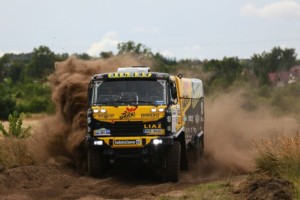 Big Shock Racing na Baja Poland prověřil tajná vylepšení závodních strojů i rentgen ve štětínské nemocnici / Foto zdroj: KM Racing s.r.o.