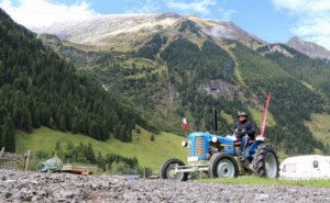 Havelka se svou Z 25 pokořil Edelweisspitze - nejvyšší bod rakouské vysokohorské silnice / Foto zdroj: ZETOR TRACTORS a.s. (foto Lenka Myšková)