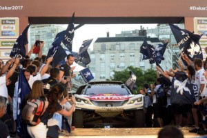 Velké lákadlo si připravili organizátoři BARTH Day, který se koná 11. listopadu na pardubickém zimním stadionu (fotografie: PETERHANSEL STEPHANE (fra) PEUGEOT TEAM PEUGEOT TOTAL 3008 DKR. Dakar 2017, Paraguay-Bolivia-Argentina, Etapa 12 - Stage 12, Buenos Aires, Photo Eric Vargiolu / DPPI) / Foto zdroj: P Automobil Import s.r.o.