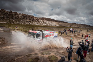 Kolomý se s Phoenixem podruhé vyšplhal až na podium, Šoltys ve vysoké výšce trpěl / Foto zdroj: Buggyra Media