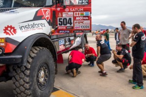 Aleš Loprais nešťastně uvíznul v dunách / Foto zdroj: Big Shock Racing