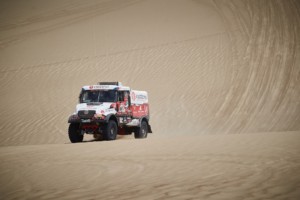 Aleš Loprais nešťastně uvíznul v dunách / Foto zdroj: Big Shock Racing