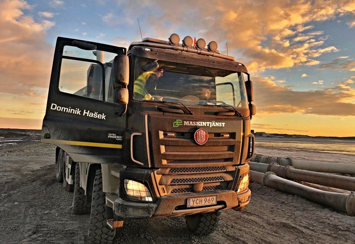 Tatrovky pomáhají při těžbě mědi ve Švédsku. Nesou při tom jména českých osobností / Foto zdroj: Tiskový servis TATRA TRUCKS